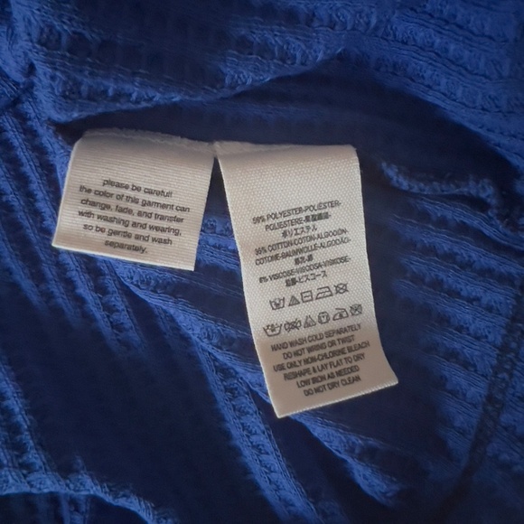 NWT FREE PEOPLE We The Free Ricky Thermal V Neck Top Size XS blue bell sleeve - Picture 8 of 9